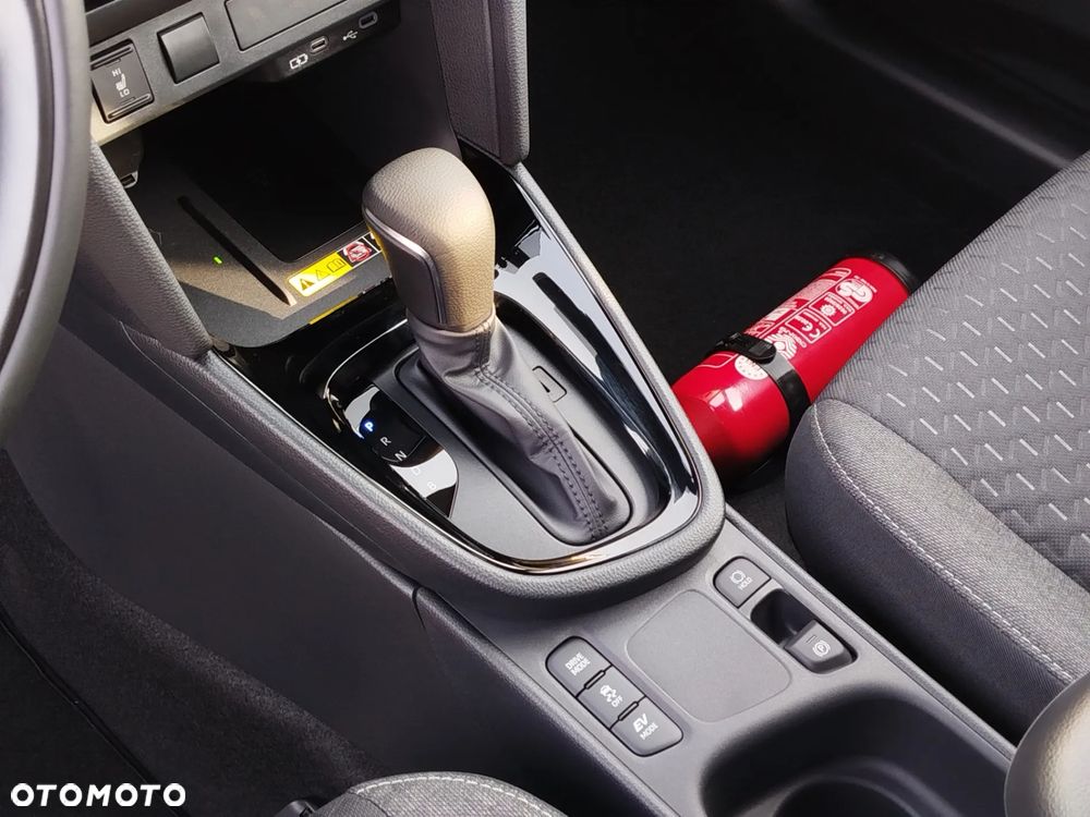 Toyota Yaris Cross Hybrid 1.5 Style AWD - 6
