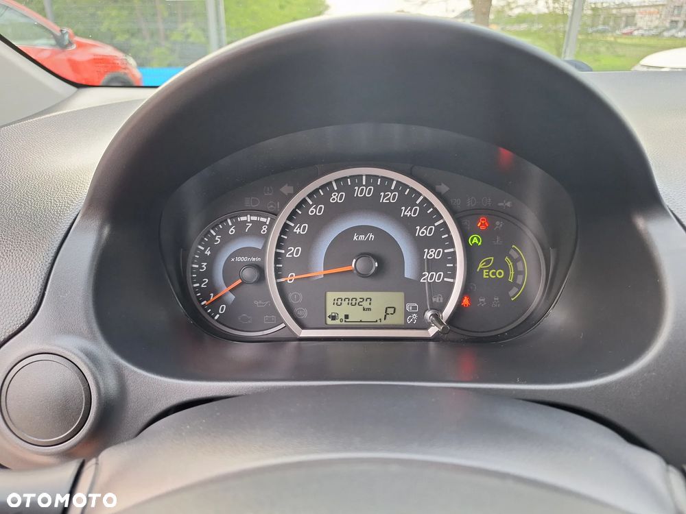 Mitsubishi Space Star - 18