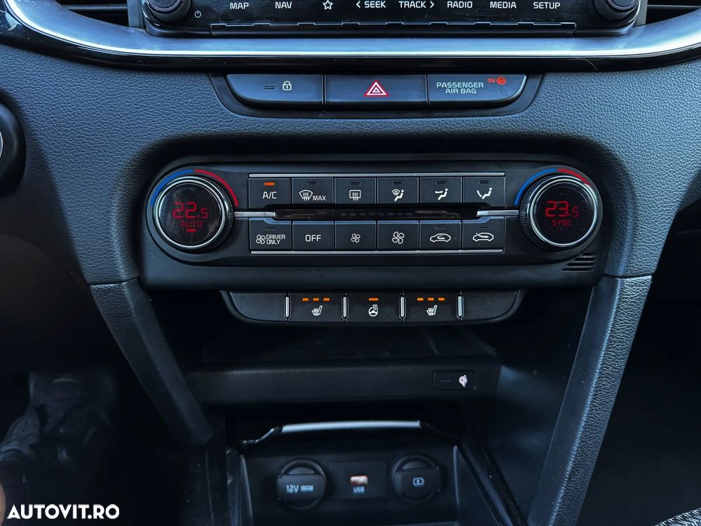 Kia Ceed 1.6 GDI DCT OPF Spirit - 13