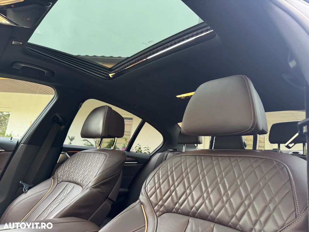 BMW Seria 5 520d Aut. M Sport Edition - 13