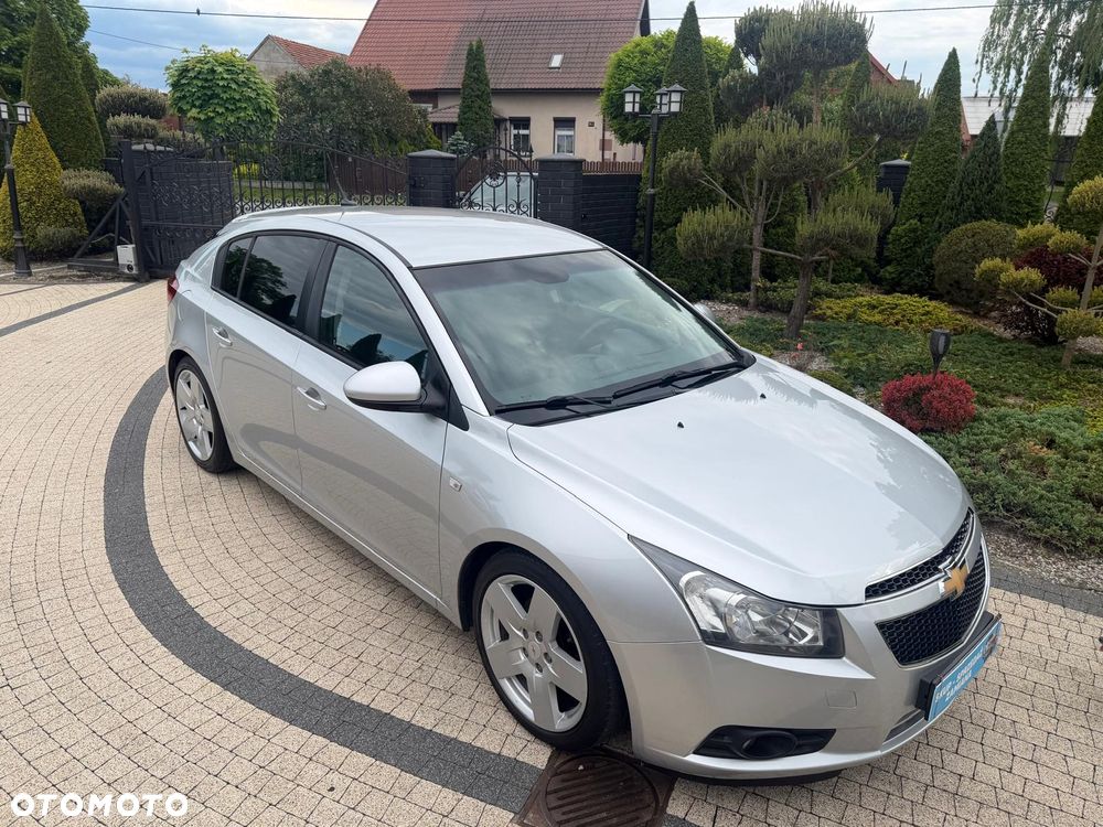 Chevrolet Cruze 2.0 LTZ - 11