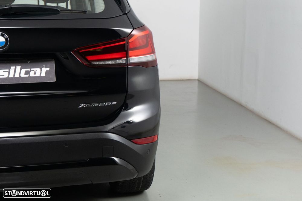 BMW X1 25 e xDrive Corporate Edition - 16