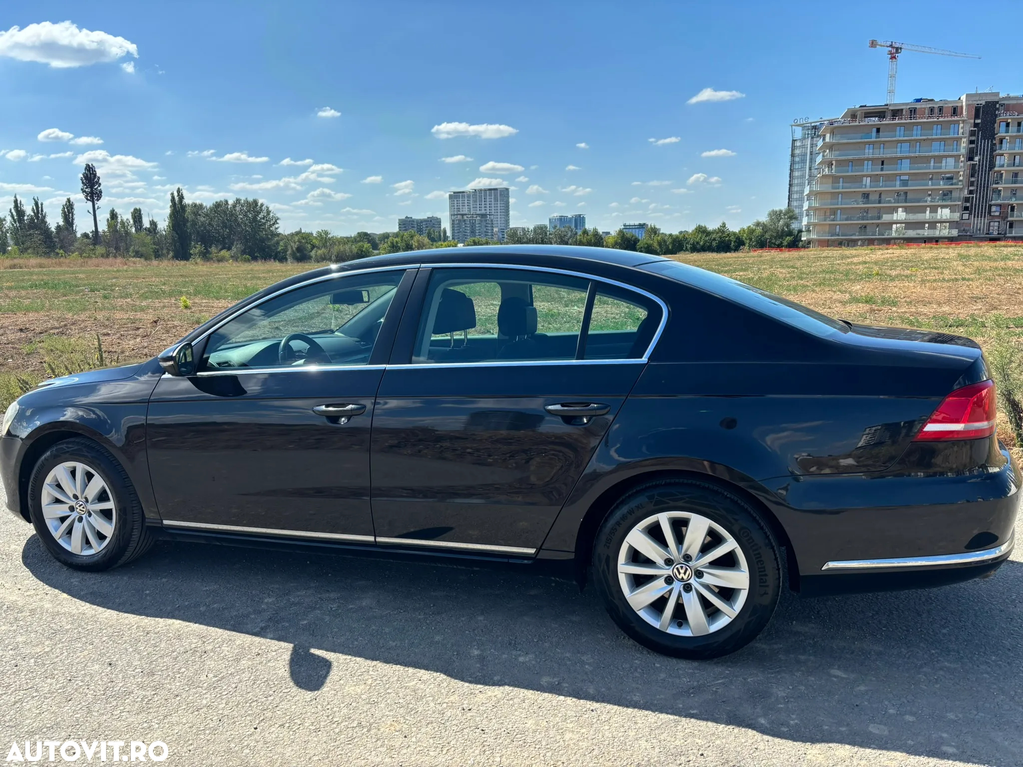 Volkswagen Passat 2.0 TDI BlueMotion Tehnology DSG Comfortline - 4