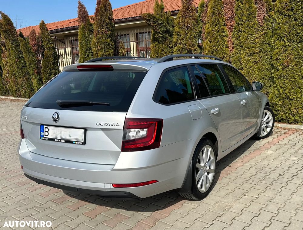 Skoda Octavia 2.0 TDI DSG Ambition - 5