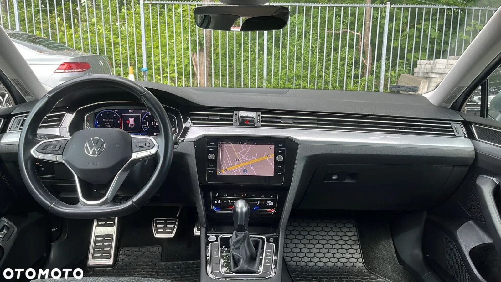 Volkswagen Passat 2.0 TDI EVO Business DSG - 27