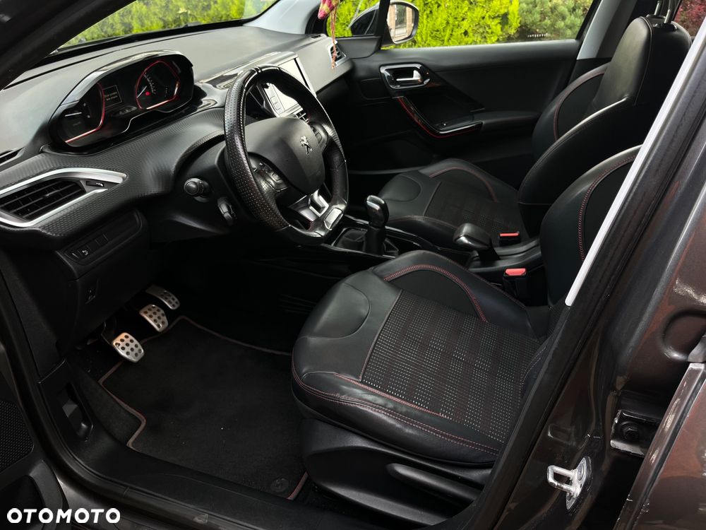 Peugeot 2008 1.6 BlueHDi Allure - 11
