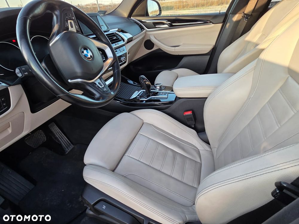 BMW X3 xDrive20i xLine - 14