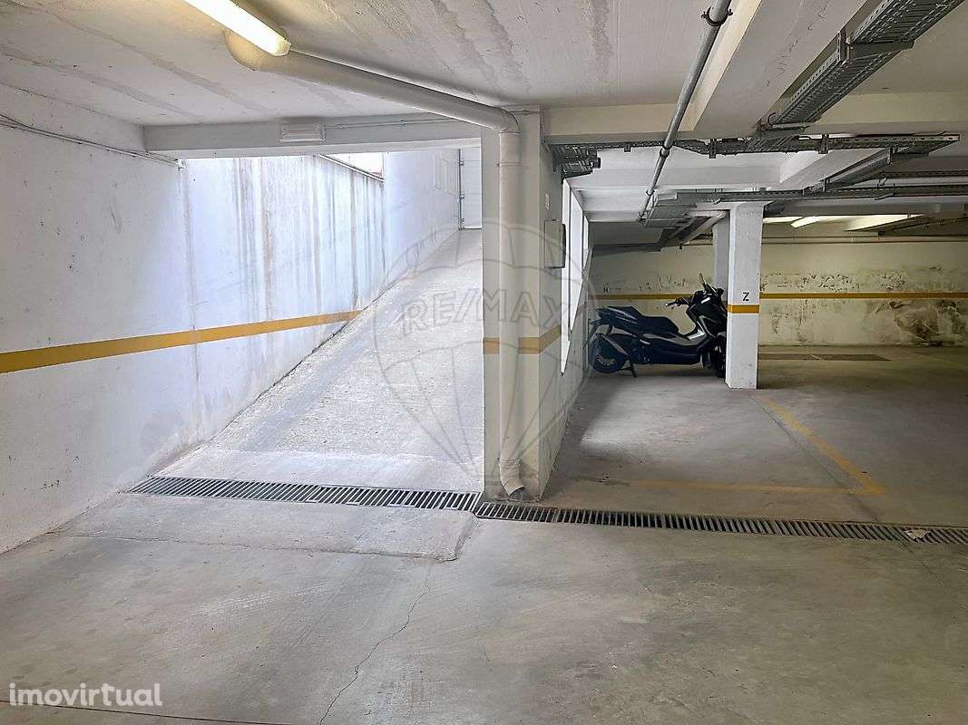 Garagem  para arrendamento - Grande imagem: 2/5