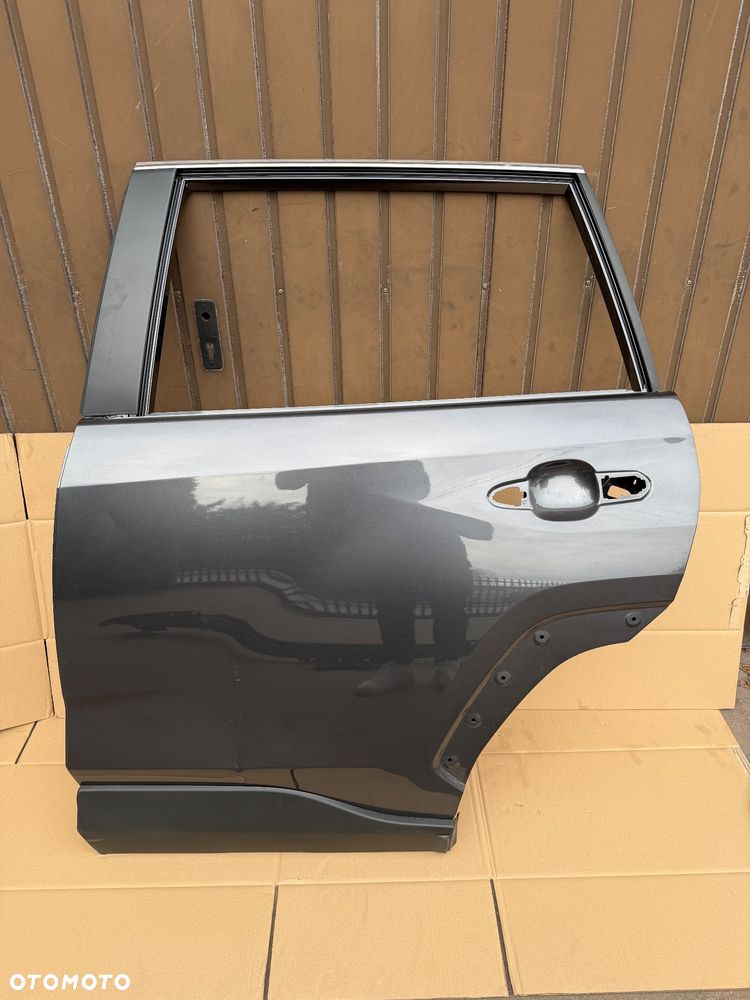DRZWI LEWE TYŁ TOYOTA RAV4 V 2019- - 1