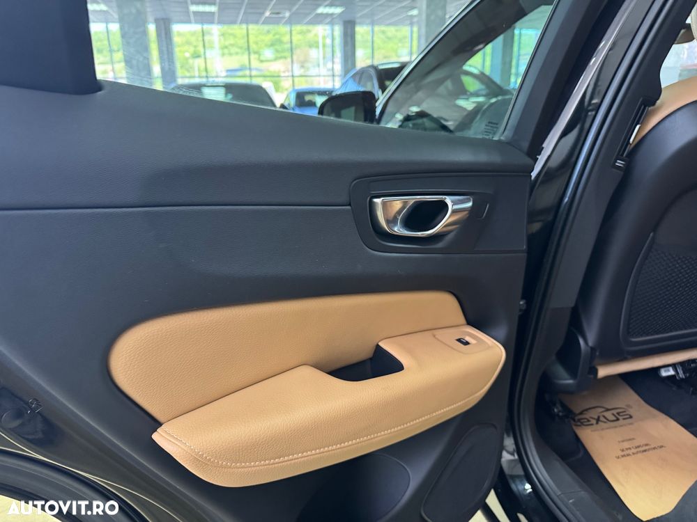 Volvo XC 60 B4 D AWD Geartronic Inscription - 17