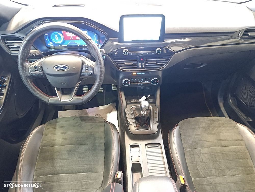 Ford Kuga 1.5 EcoBoost ST-Line X — fotografia 11