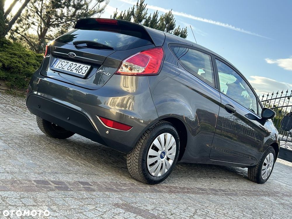 Ford Fiesta - 12