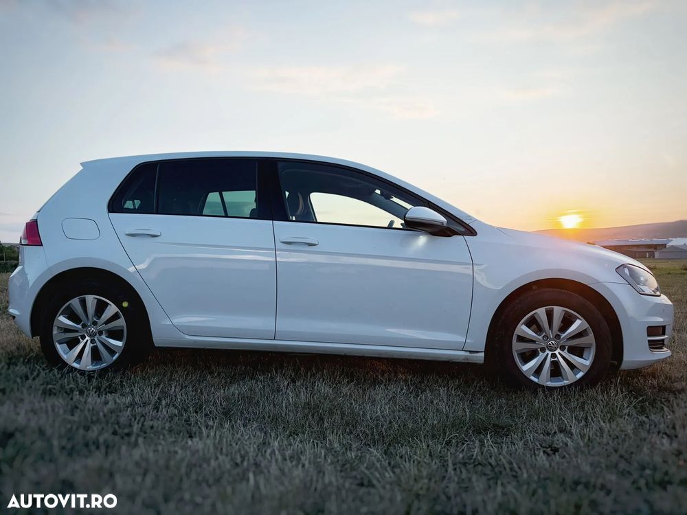 Volkswagen Golf 1.2 TSI DSG Comfortline - 22