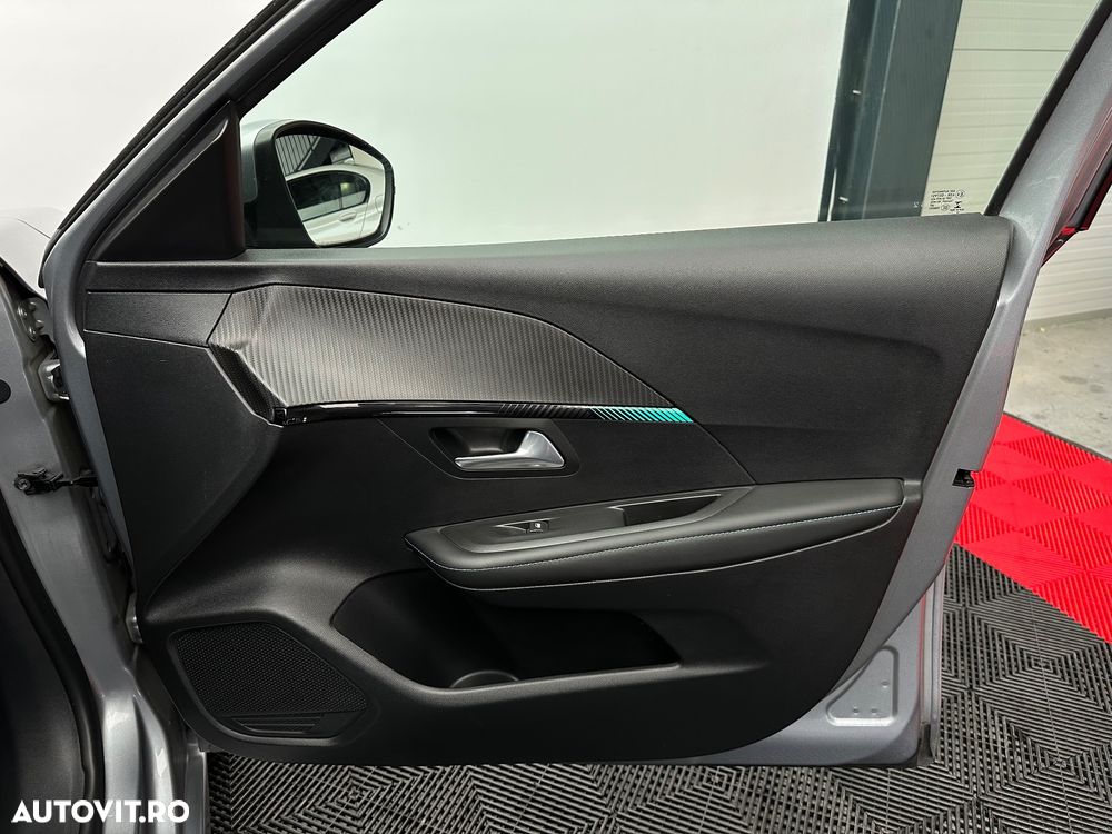 Peugeot 208 1.2 L PureTech STT EAT8 Allure - 26