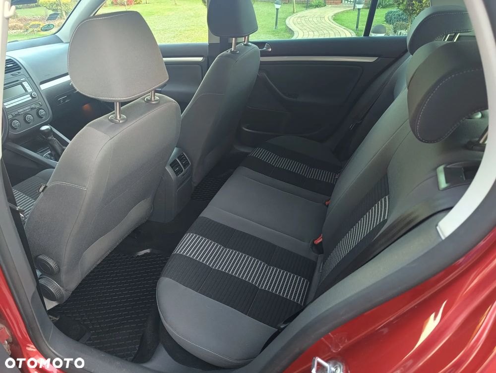 Volkswagen Golf 1.6 United - 14