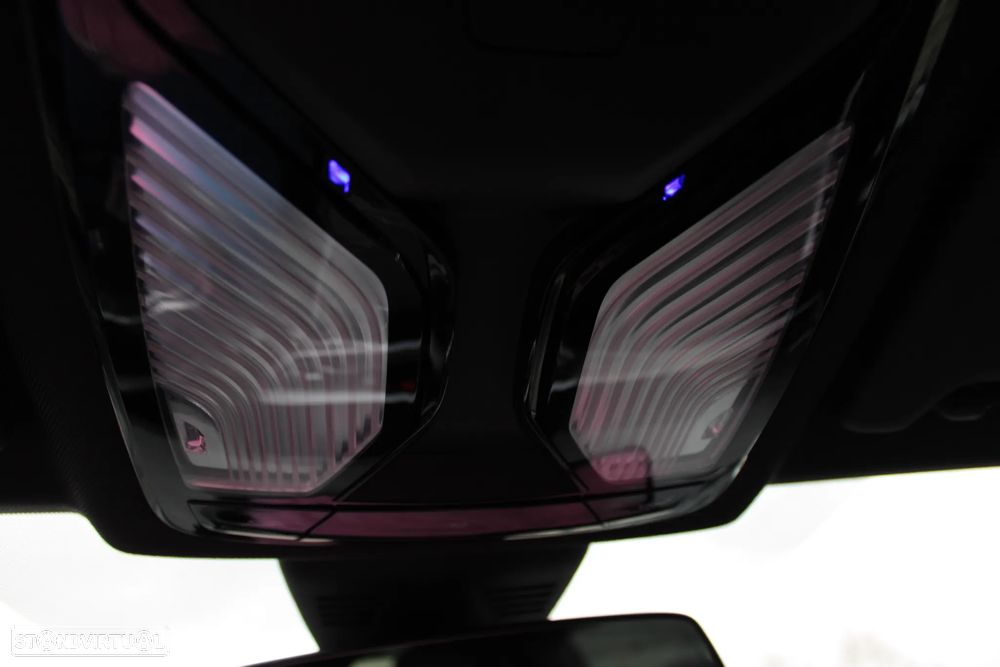 BMW 320 d Pack M Auto - 17