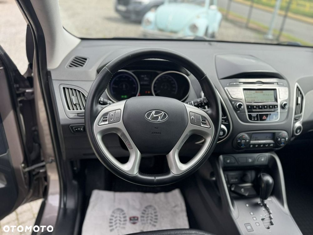 Hyundai ix35 - 12