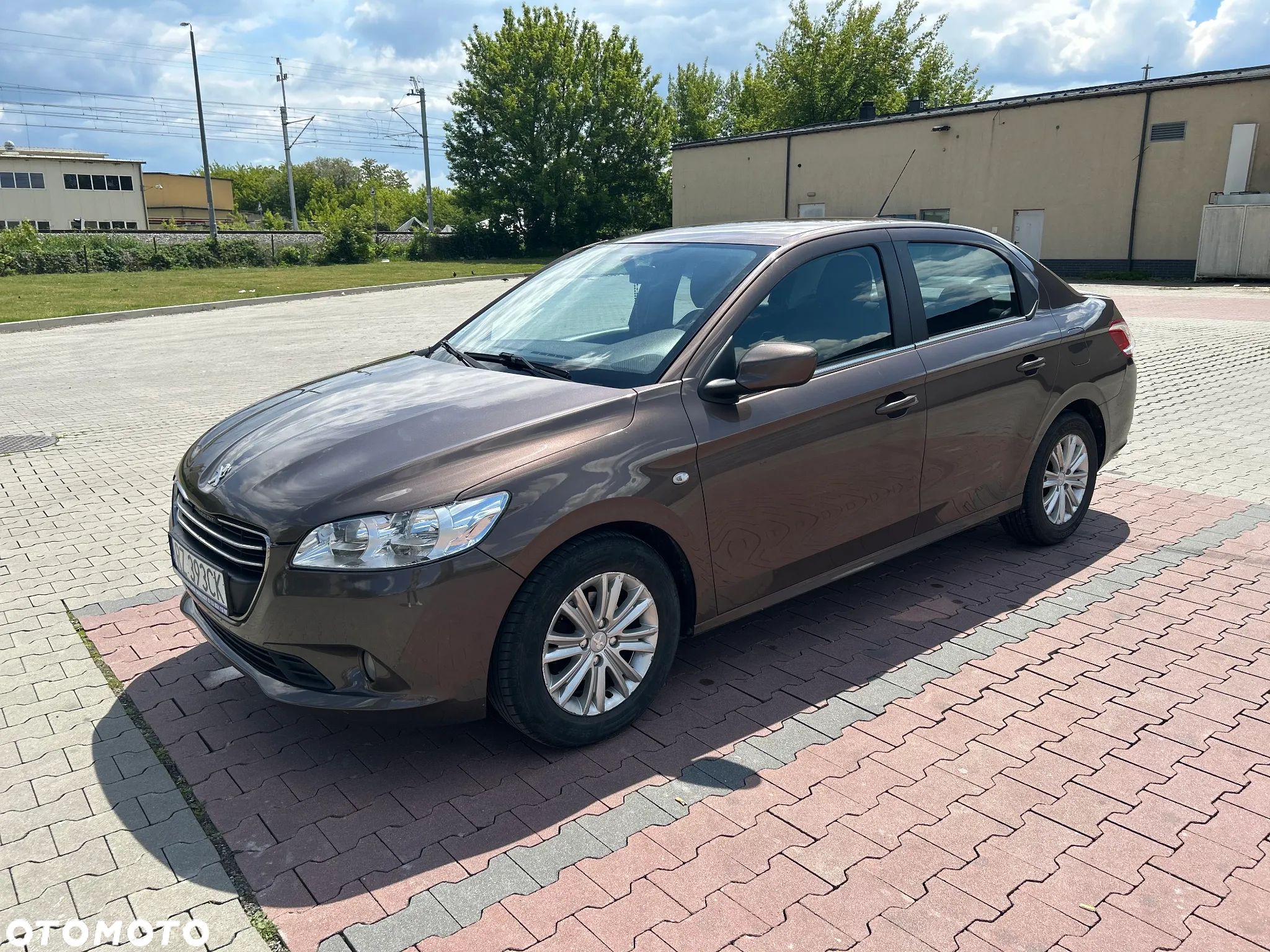 Peugeot 301 1.6 HDi Allure - 1