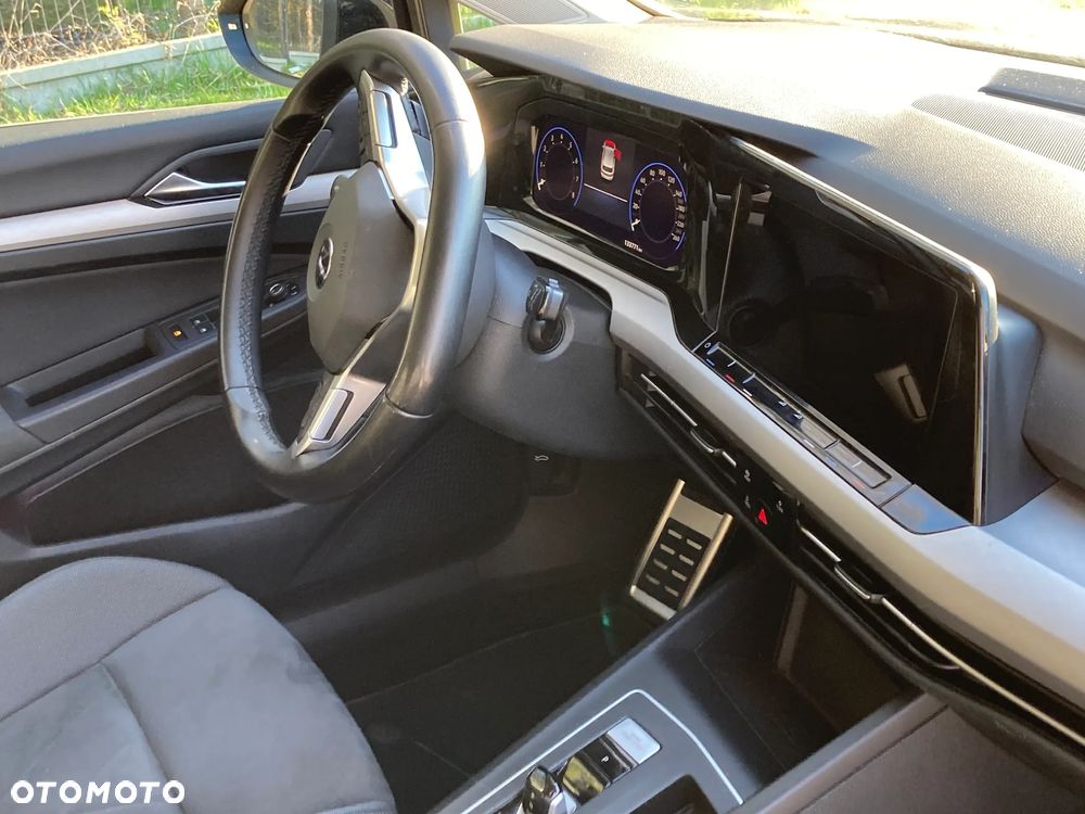 Volkswagen Golf 1.5 eTSI OPF DSG Style - 27