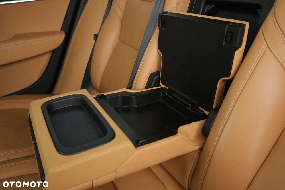 Volvo V90 - 33