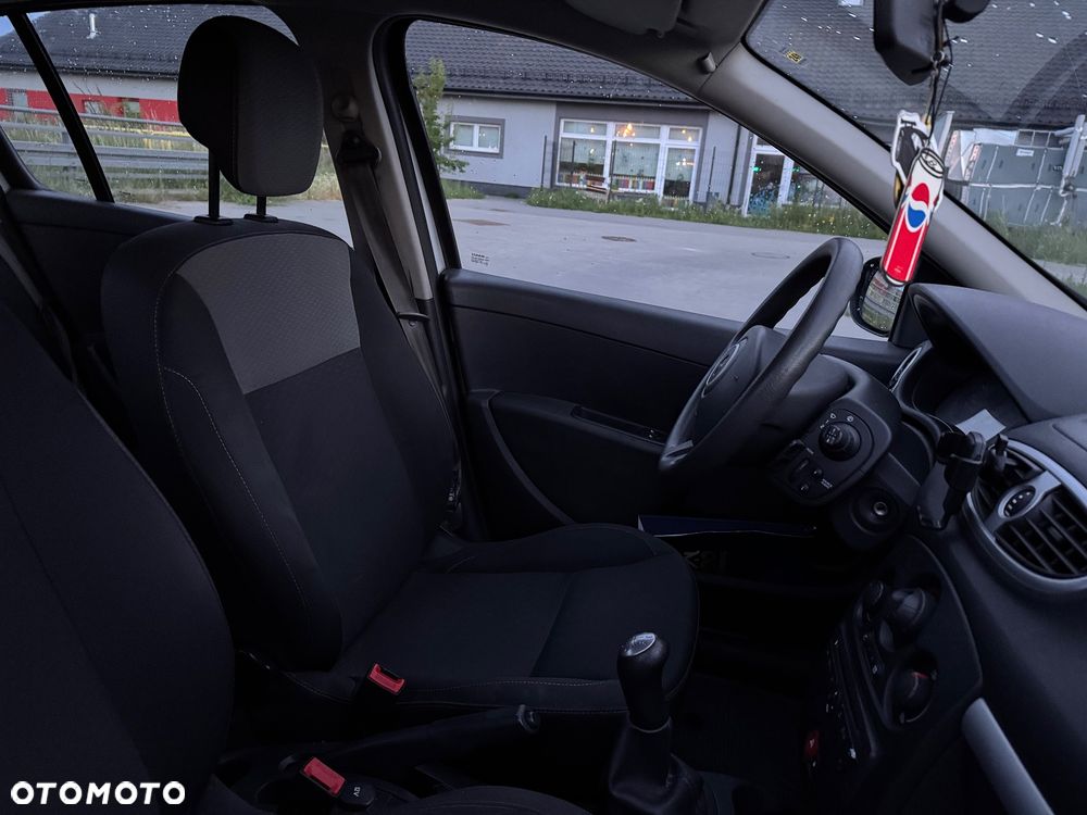 Renault Clio 1.5 dCi Alize - 18