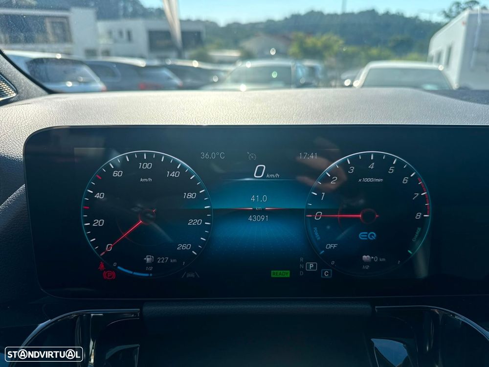 Mercedes-Benz GLA 250 - 19
