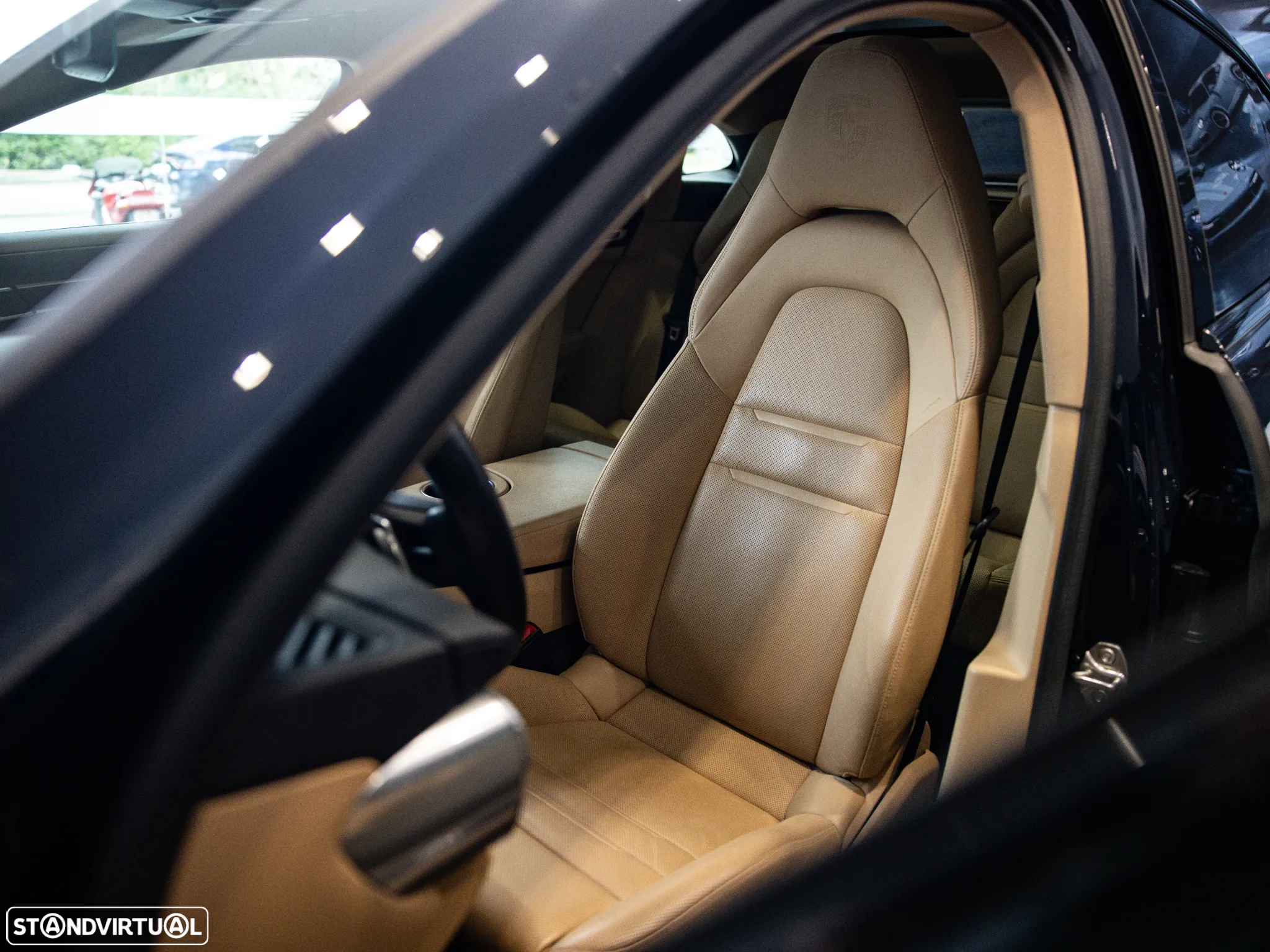 Porsche Panamera Sport Turismo 4 E-Hybrid Platinum Edition - 29