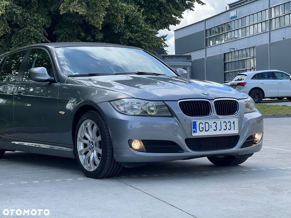 BMW Seria 3 318d - 27