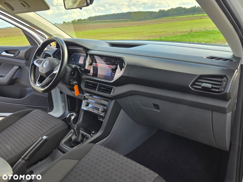Volkswagen T-Cross - 10