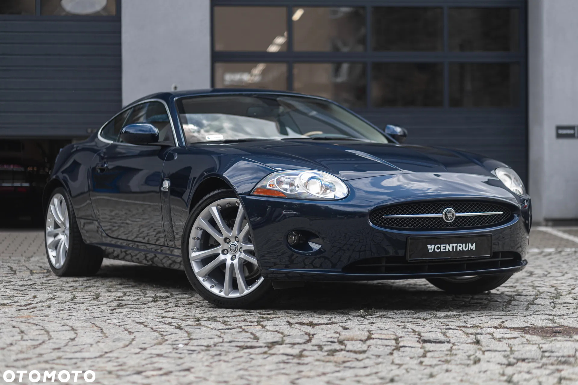 Jaguar XK 4.2 V8 - 8