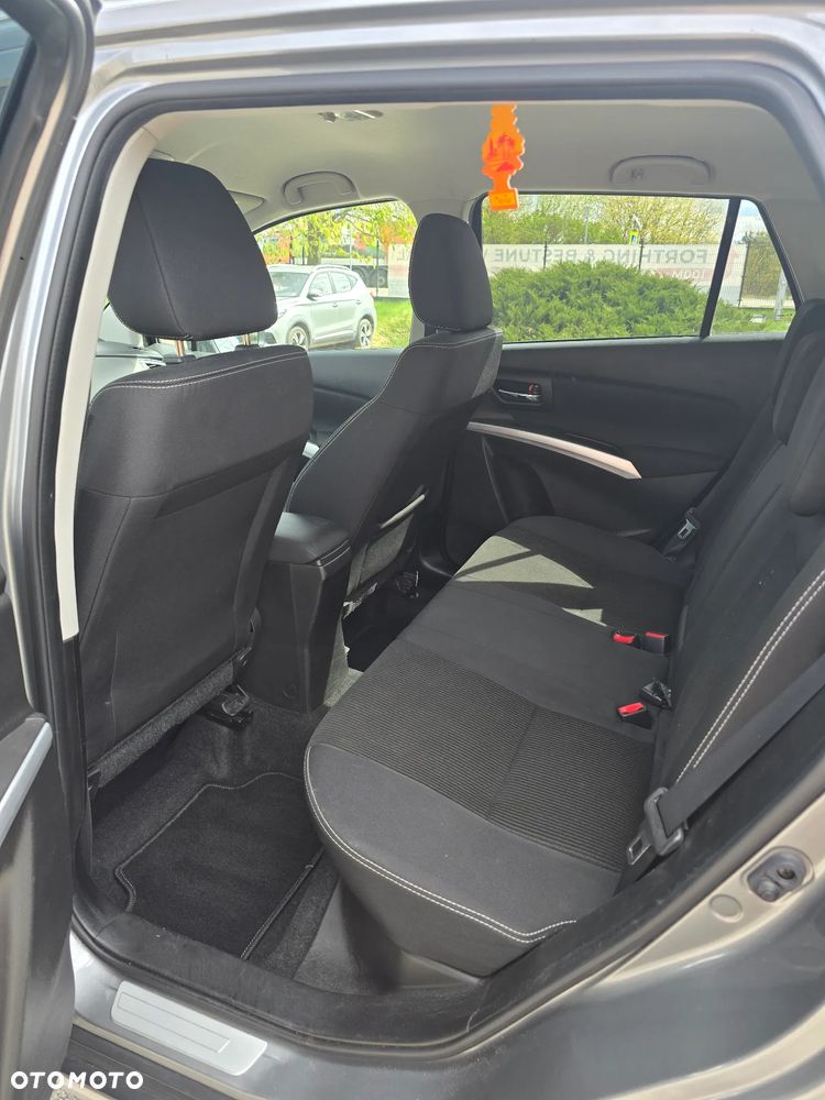 Suzuki SX4 S-Cross 1.4 T Elegance 4WD - 26