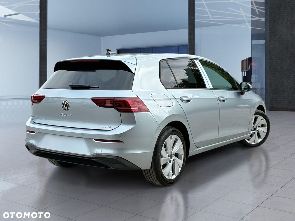 Volkswagen Golf - 3