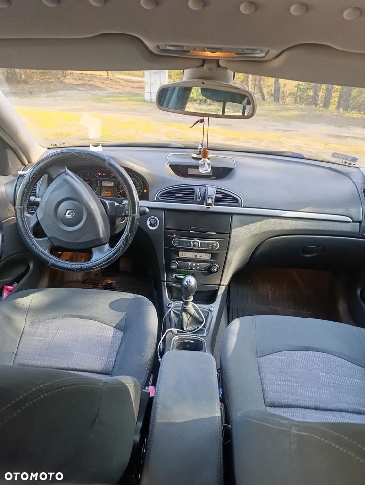 Renault Laguna - 5