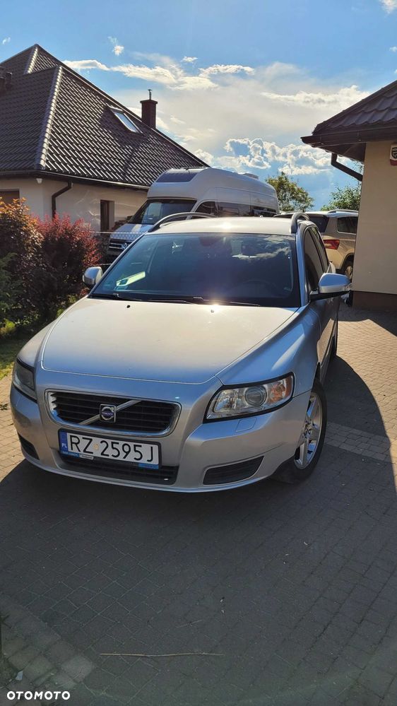 Volvo V50 - 1