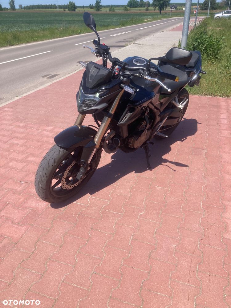 Honda CB - 2