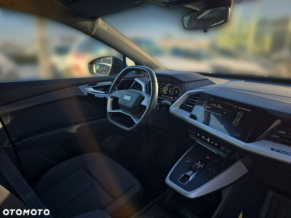 Audi Q4 e-tron - 9