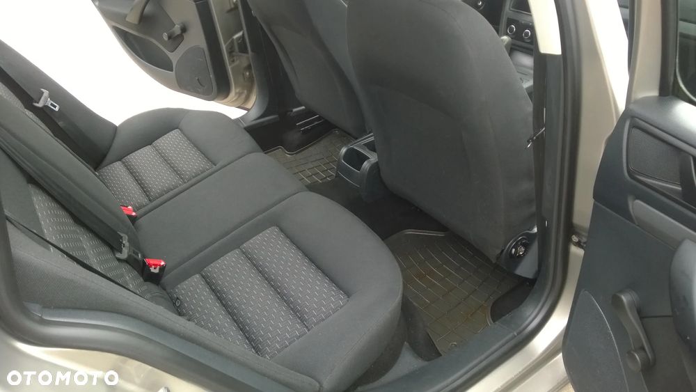Skoda Octavia 1.6 Elegance - 14