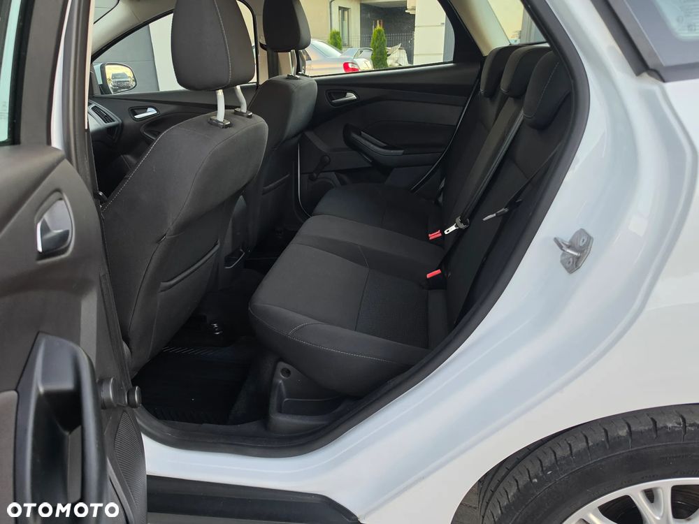 Ford Focus 1.5 TDCi SYNC Edition - 20