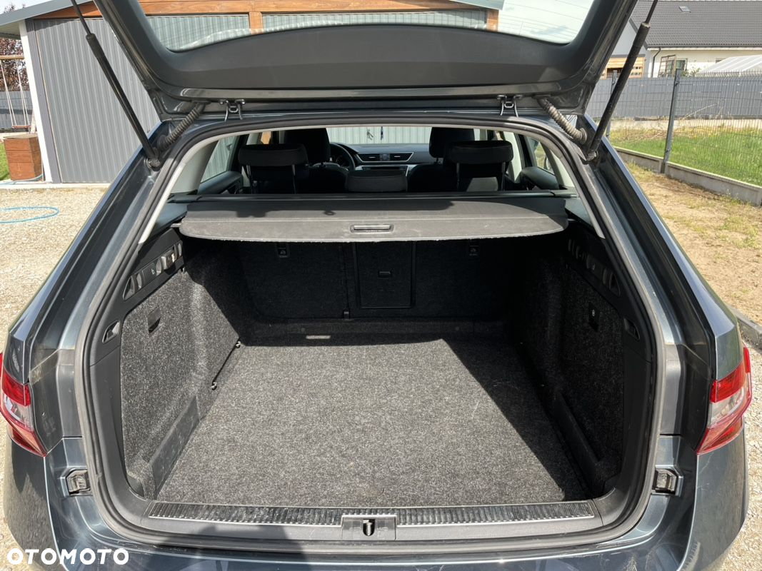 Skoda Superb Combi 1.6 TDI DSG Active - 13