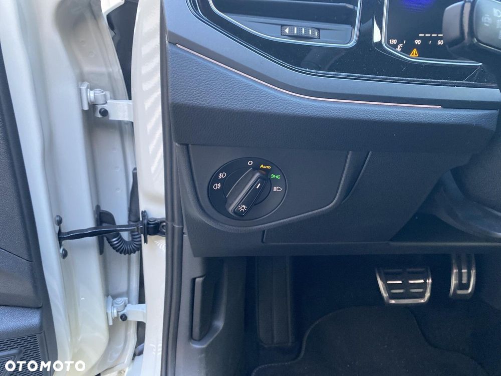 Volkswagen Taigo - 30