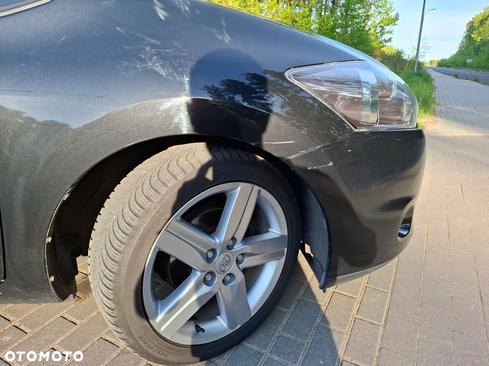Toyota Auris 1.6 Dynamic - 14