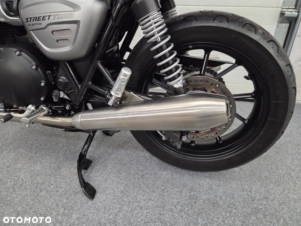 Triumph Street Twin - 10
