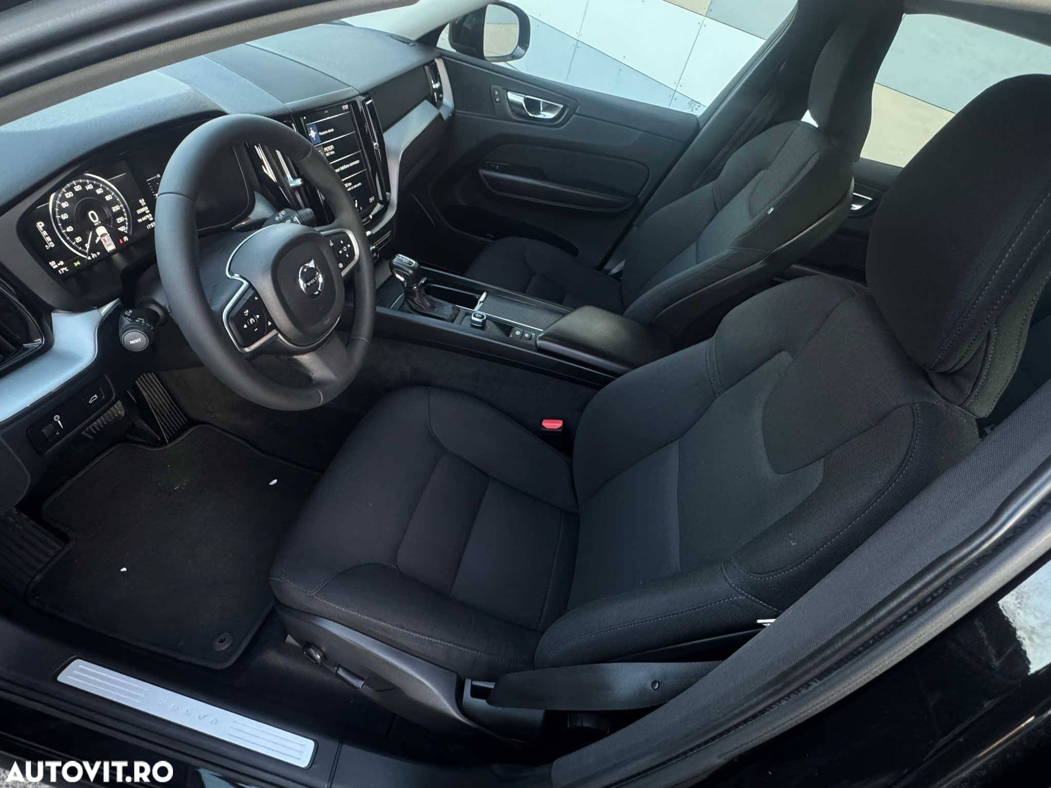 Volvo XC 60 D4 AWD Geartronic Momentum - 6