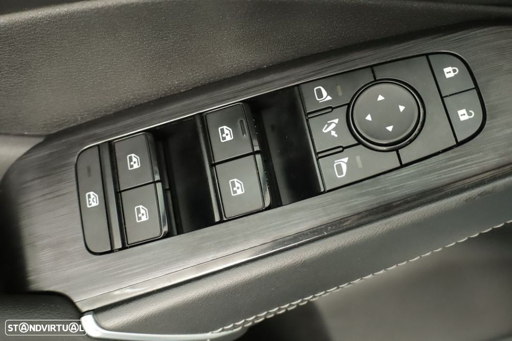 Nissan Qashqai 1.3 DIG-T N-Connecta - 20