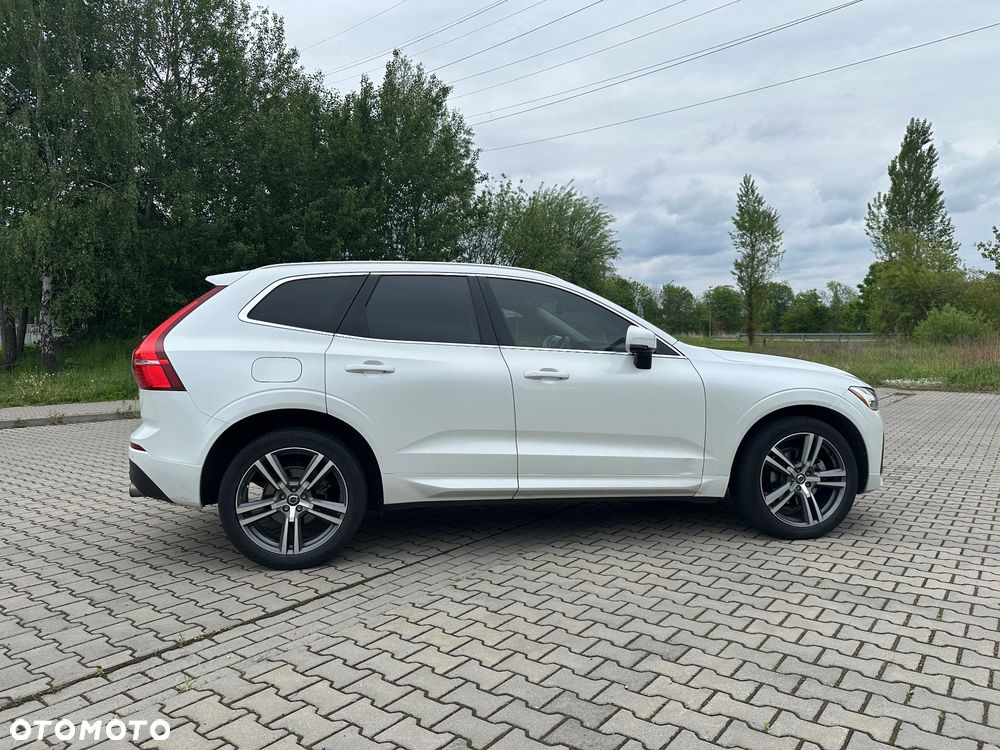 Volvo XC 60 T5 Momentum Pro - 5