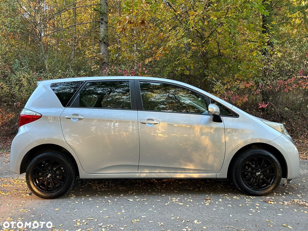 Toyota Verso S 1.33 Premium - 8