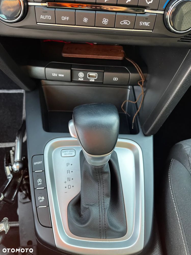 Kia Ceed - 15