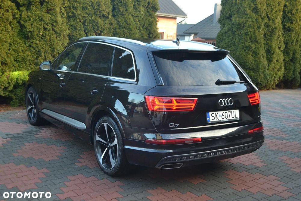 Audi Q7 - 3