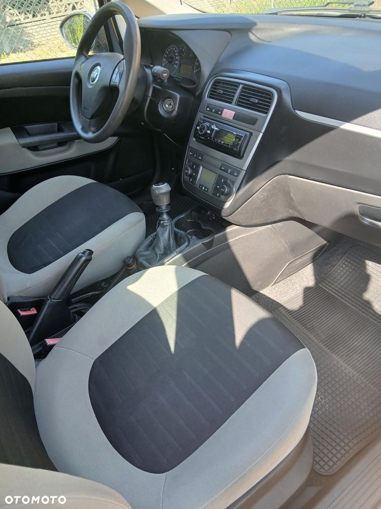 Fiat Punto - 10
