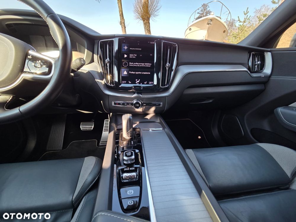 Volvo XC 60 B5 B AWD R-Design - 17